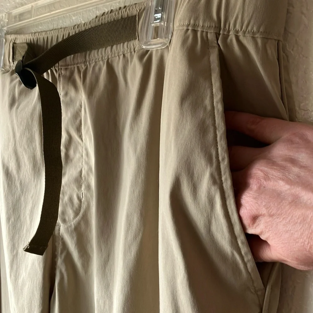 The North Face Relaxed-Fit Class V Tan & Brown Belted Hiking Pants mens XL